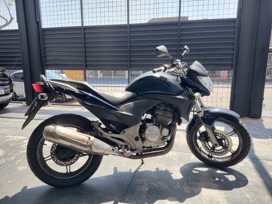 HONDA CB 300R 